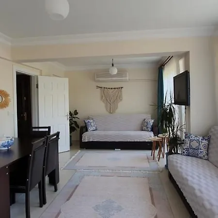 شقة Fethiye Ciftlik'Te Bahce Kati Guenluek Kiralik Ev فتحية
